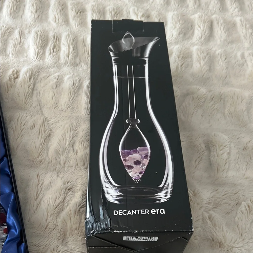 Elegant Glass Water Bottle - Picture 4 of 8